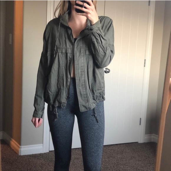 Lightweight Jacket - Picture 4 of 4